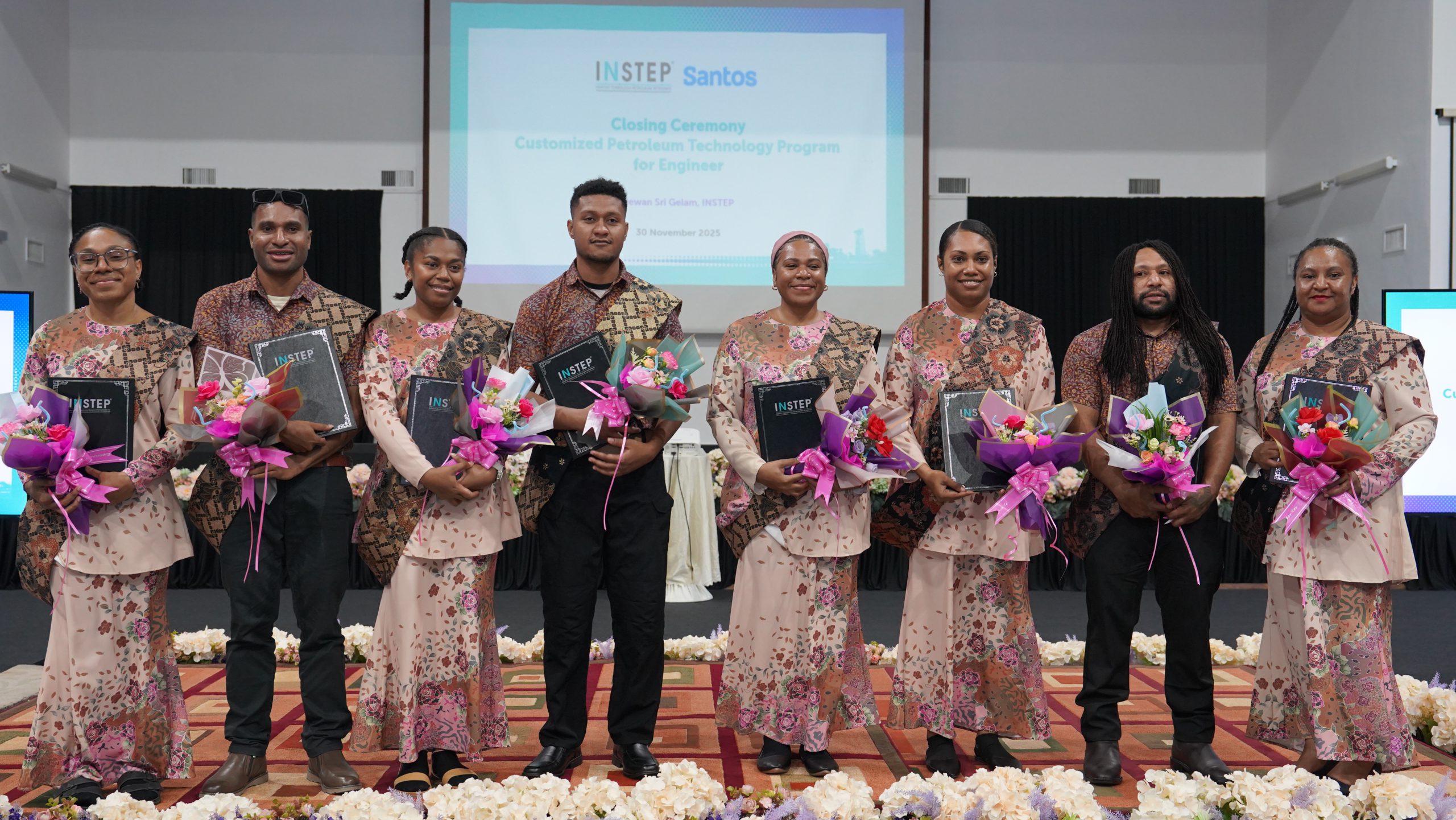 Eight Santos Engineers Say Goodbye to INSTEP